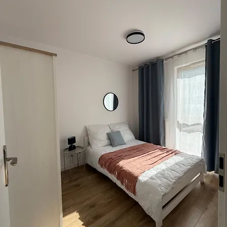 Near Chopin Airport By Real Apartamento Varsovia